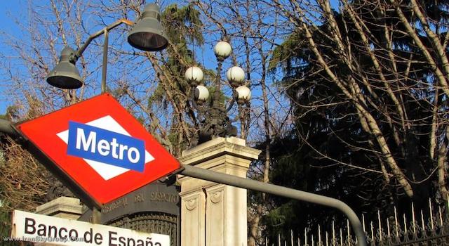 د وستین پالاس