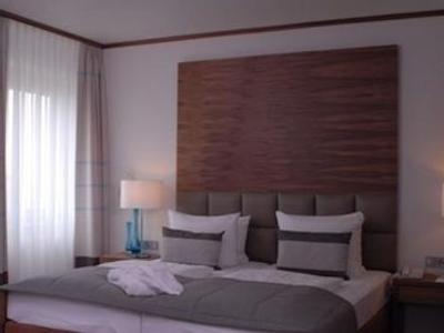 گلدن تولیپ هامبورگ