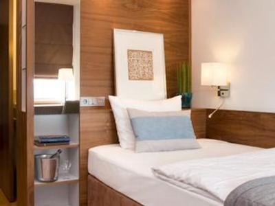 گلدن تولیپ هامبورگ