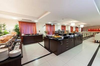 هیلتون گاردن این مالپنسا