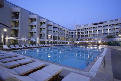 کورال بیچ هتل اند ریزورت