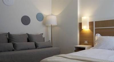 اس تی جورج لایکابتوس