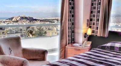 اس تی جورج لایکابتوس