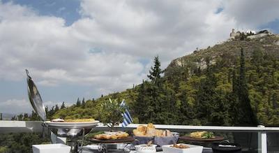 اس تی جورج لایکابتوس