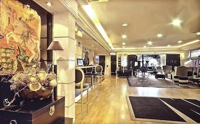 اس تی جورج لایکابتوس