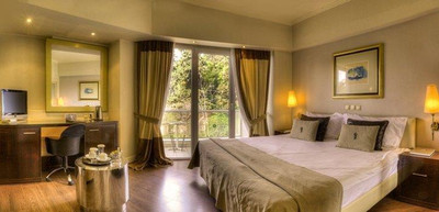 اس تی جورج لایکابتوس