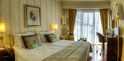 اس تی جورج لایکابتوس
