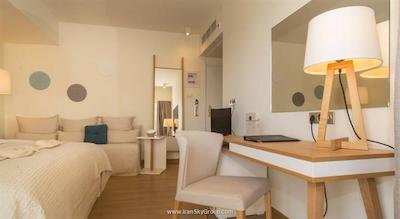 اس تی جورج لایکابتوس