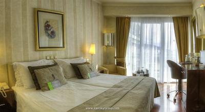 اس تی جورج لایکابتوس