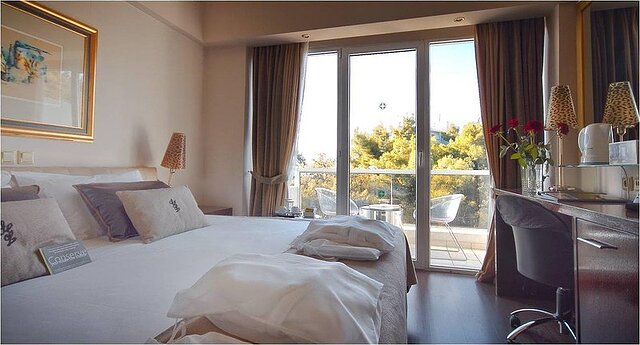 اس تی جورج لایکابتوس