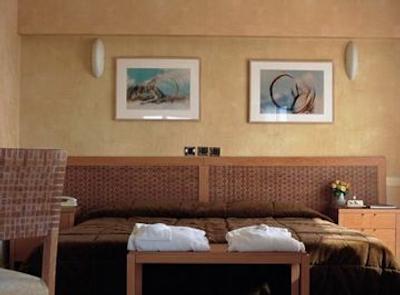 اس تی جورج لایکابتوس