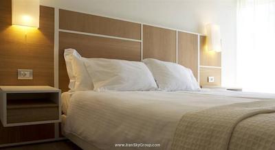 اس تی جورج لایکابتوس