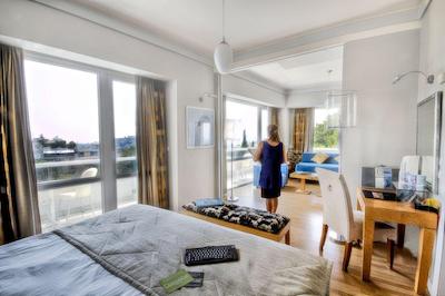 اس تی جورج لایکابتوس