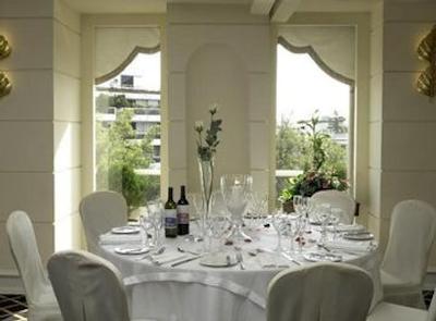 اس تی جورج لایکابتوس