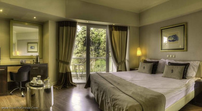 اس تی جورج لایکابتوس