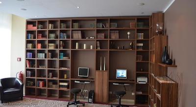 ایوبرگس هتل پرمیوم