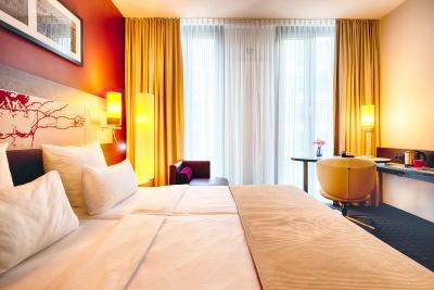 لئوناردو رویال مونیخ