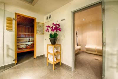 لئوناردو رویال مونیخ