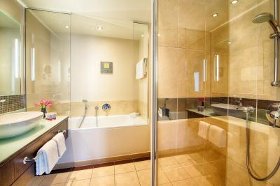 لئوناردو رویال مونیخ