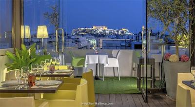 پلیس گرند هتل