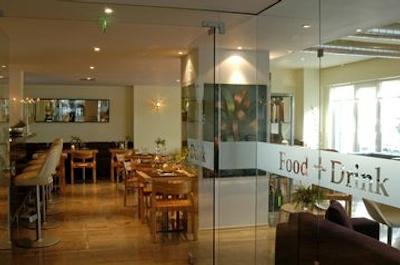 پلیس گرند هتل