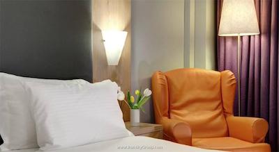 پلیس گرند هتل