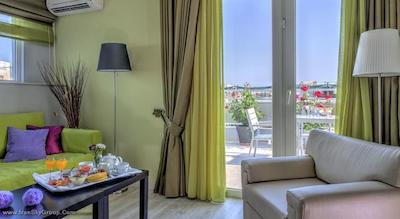 پلیس گرند هتل