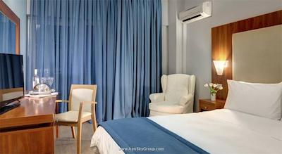 پلیس گرند هتل