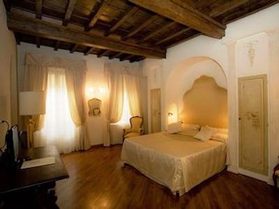 تورنابونی بیکی