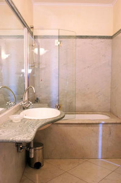 تورنابونی بیکی