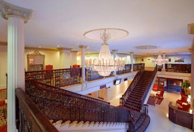 کرون پلازا فردریکتن لرد بیوربروک