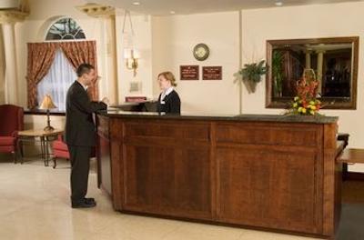 کرون پلازا فردریکتن لرد بیوربروک