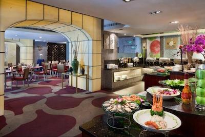 گرند اسکای لایت هتل شنزن