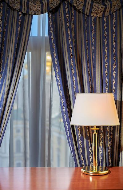 دوستوسکی هتل