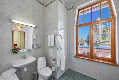 دوستوسکی هتل