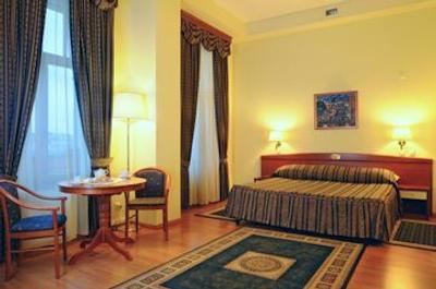 دوستوسکی هتل