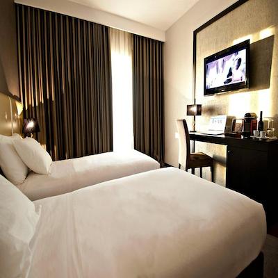 کزار لیسبون هتل