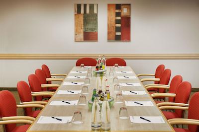 هالیدی این اکسپرس دوسلدورف-سیتی نورث