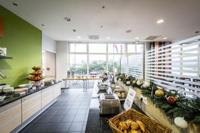 هالیدی این اکسپرس دوسلدورف-سیتی نورث