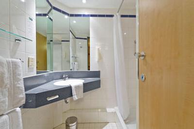 هالیدی این اکسپرس دوسلدورف-سیتی نورث