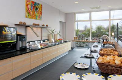 هالیدی این اکسپرس دوسلدورف-سیتی نورث