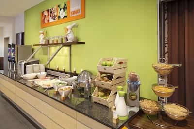 هالیدی این اکسپرس دوسلدورف-سیتی نورث