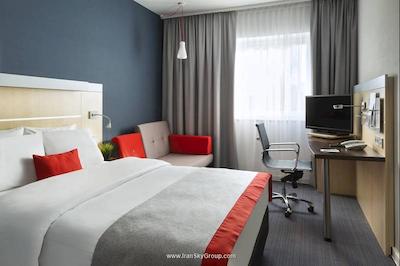 هالیدی این اکسپرس دوسلدورف-سیتی نورث