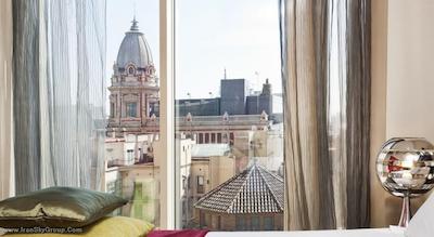 اولیویا پلازا