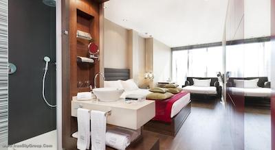 اولیویا پلازا