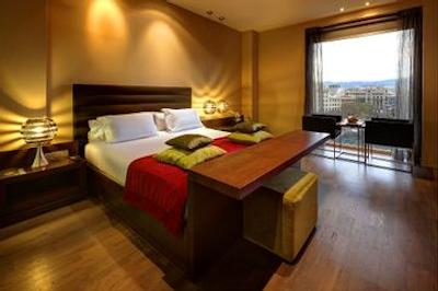 اولیویا پلازا