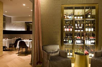 استارهتل رزا گرند