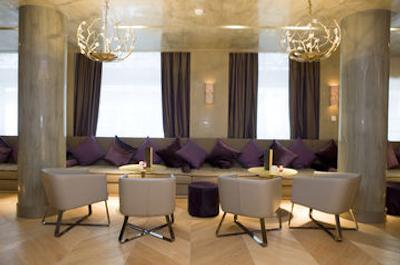 استارهتل رزا گرند