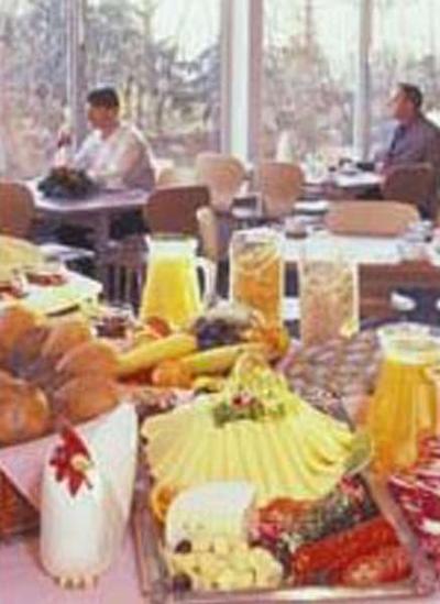 پانوراما‌ این هتل اند بردینگ هاوس