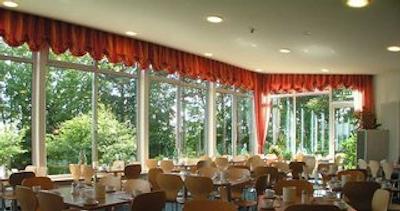 پانوراما‌ این هتل اند بردینگ هاوس